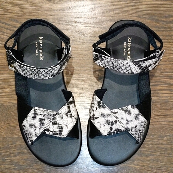 NEW Kate Spade Dotty Embossed Snakeskin Sandals in Black/White - Picture 13 of 16